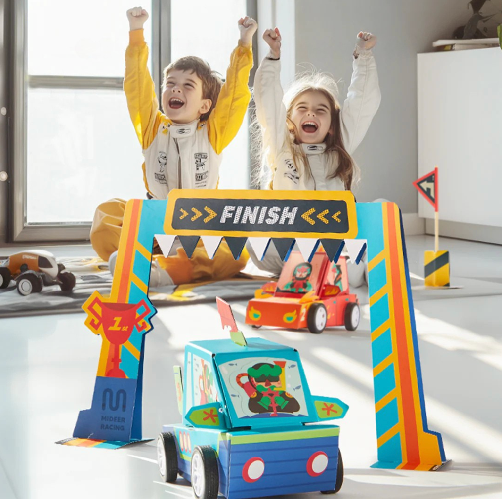 Popieriaus rankdarbių rinkinys – Automobiliai