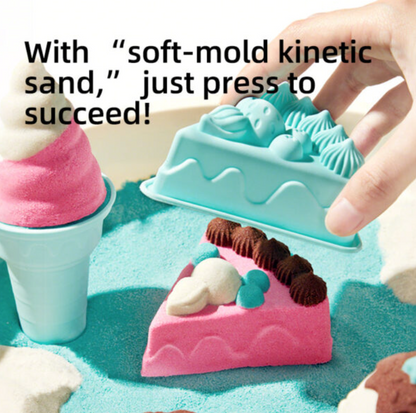 KINETINIO SMĖLIO ŽAIDIMŲ RINKINYS – DESERTŲ KLUBAS