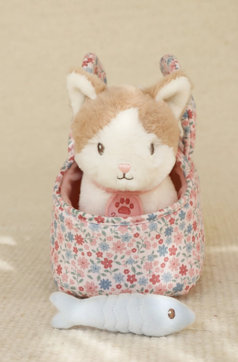 Little Dutch minkštas žaislas katė Marley su krepšiu