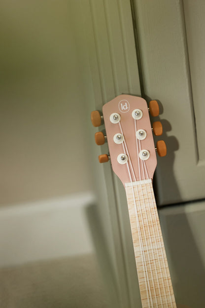 Little Dutch medinė gitara „Safari Friends Pink“