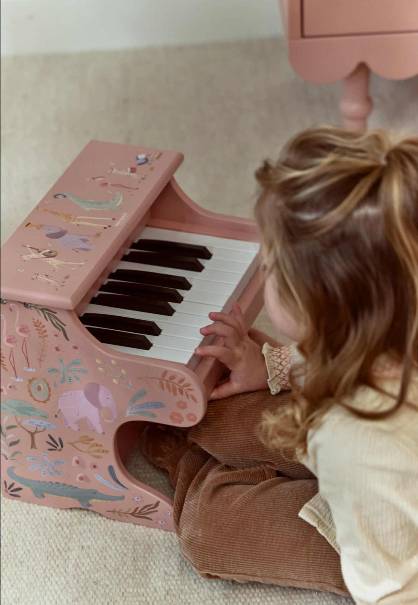 Little Dutch medinis pianinas „Safari Friends Pink“